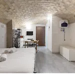 Paradise Vatican Daire Roma