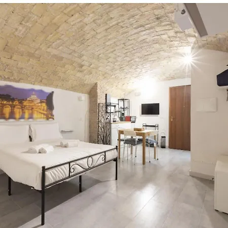 Paradise Vatican Apartment *